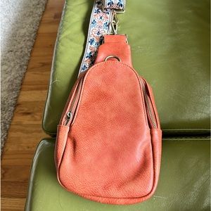 Anthropology, Liberty Sling in brown motif.